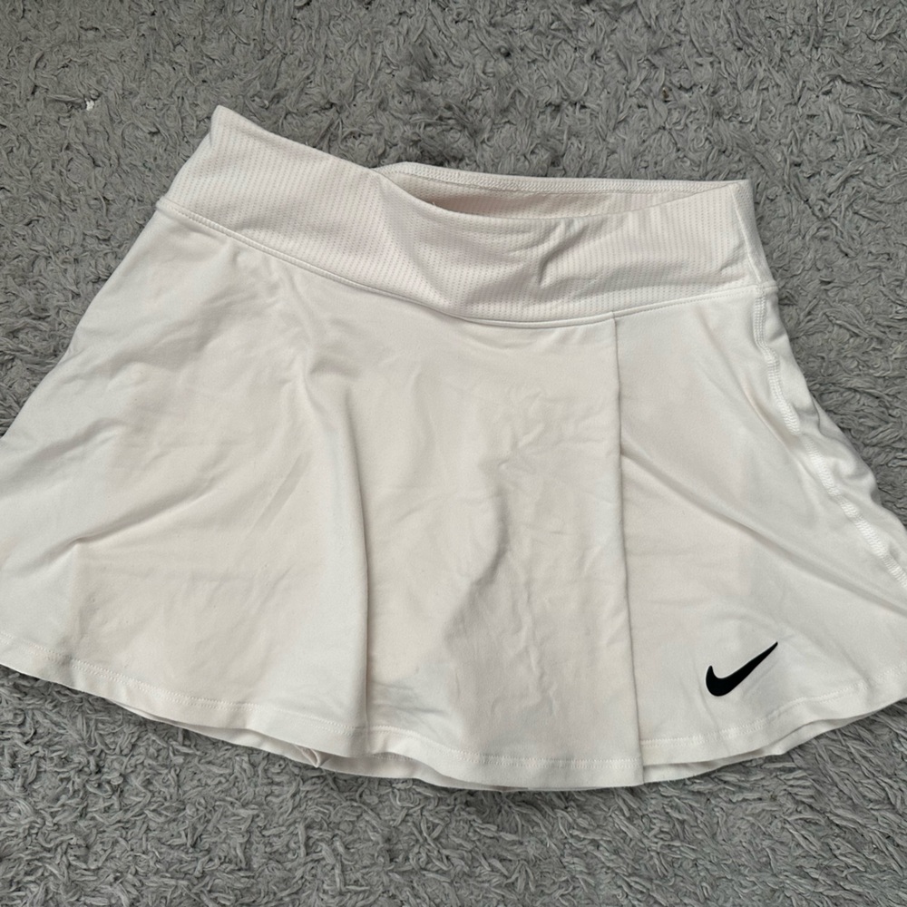 NIKE WHITE TENNIS SKIRT XS